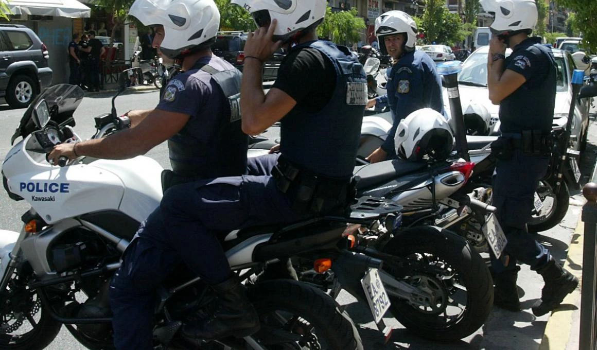 Υπάρχει δικαιοσύνη! – Ελεύθεροι οι κατηγορούμενοι αστυνομικοί στην υπόθεση του Ζακ Κωστόπουλου